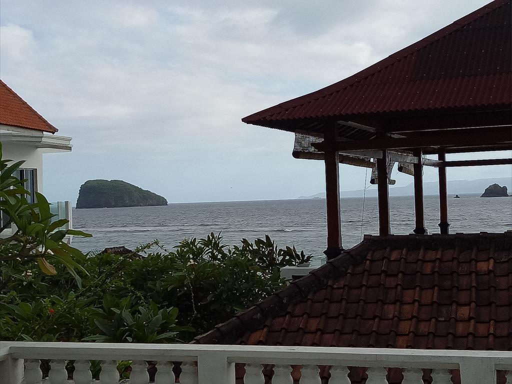 Puri Oka Beach Bungalows Candi Dasa  Luaran gambar