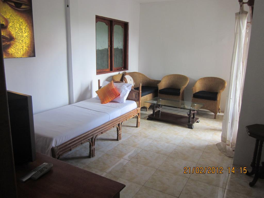 Puri Oka Beach Bungalows Candi Dasa  Luaran gambar